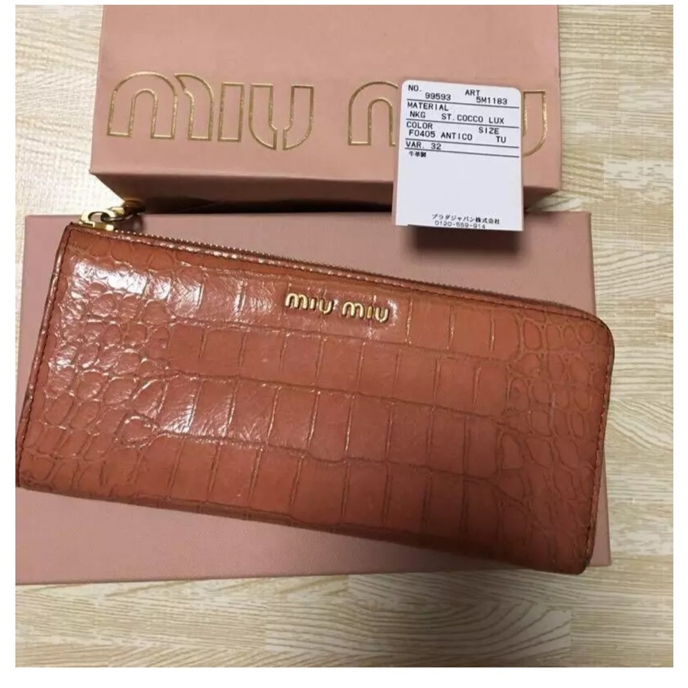 GUC, MIU MIU 3pc set - St. Cocco Lux Long Wallet w/Box and dust bag